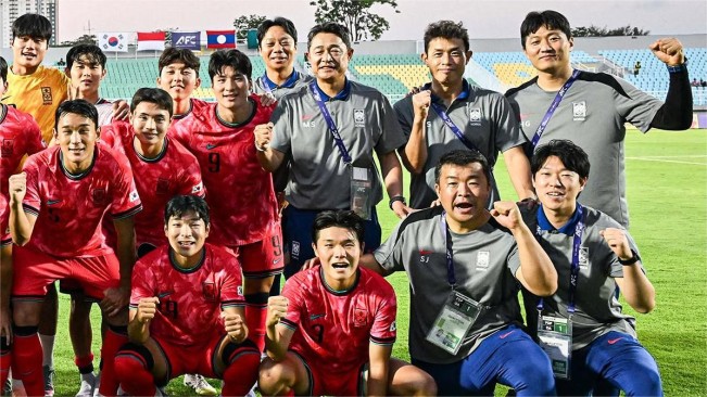 Pelatih Lee Min-sung bersama pemain Timnas Korea Selatan U-23. (instagram timnas korsel)
